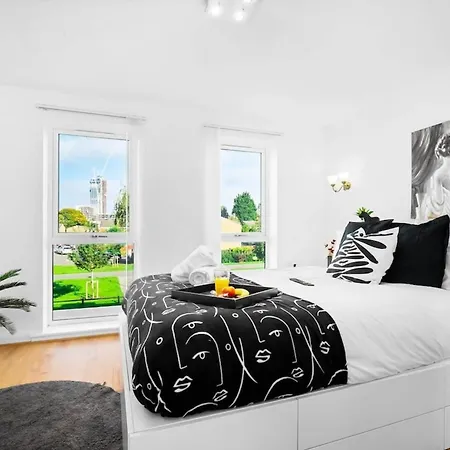 Spacious, Cosy Townhouse For Up To 9 Guests, In City Centre With Allocated Parking! Birmingham Exterior photo