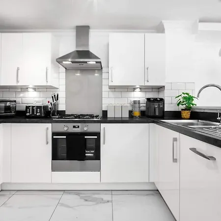 Spacious, Cosy Townhouse For Up To 9 Guests, In City Centre With Allocated Parking! Birmingham Exterior photo