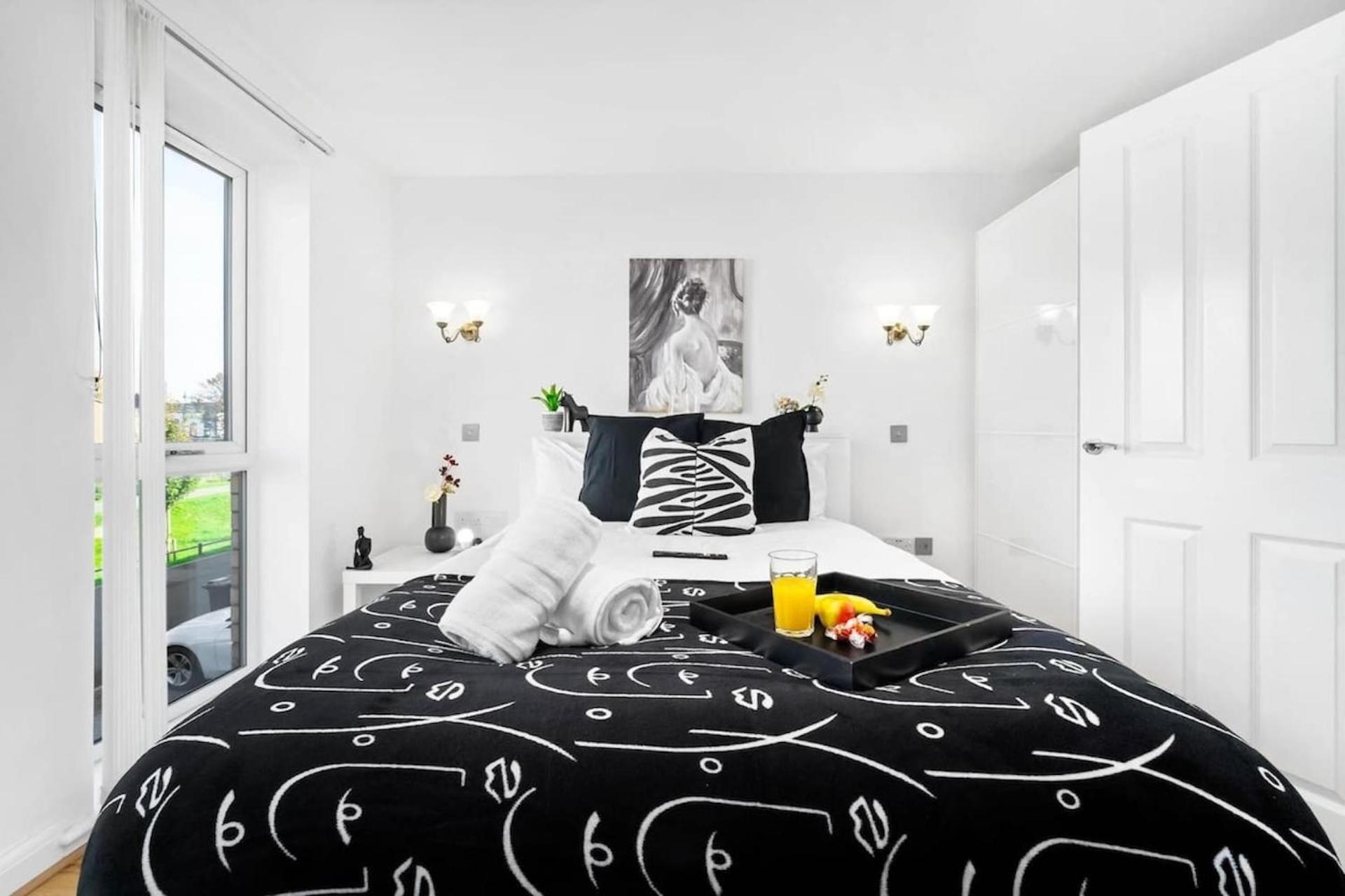 Spacious, Cosy Townhouse For Up To 9 Guests, In Centre With Allocated Parking! Apartment Birmingham